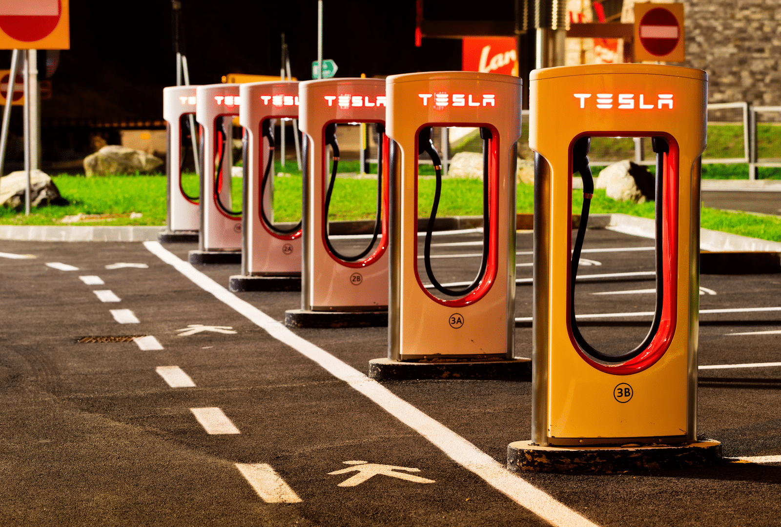 Fasset makes history by tokenizing a Tesla Supercharger