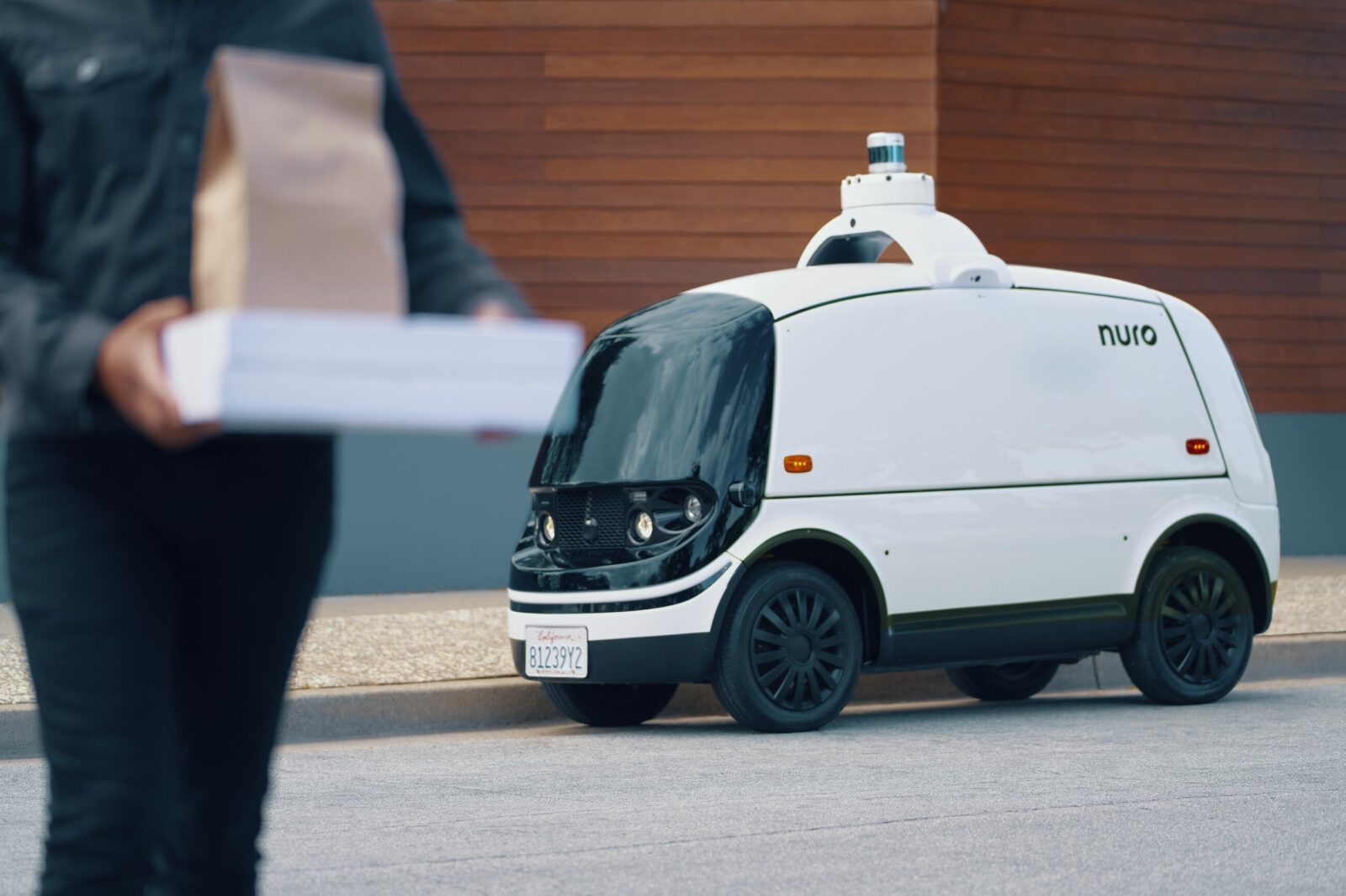 Nuro, maker of autonomous delivery cars, gets $600mn in Series D