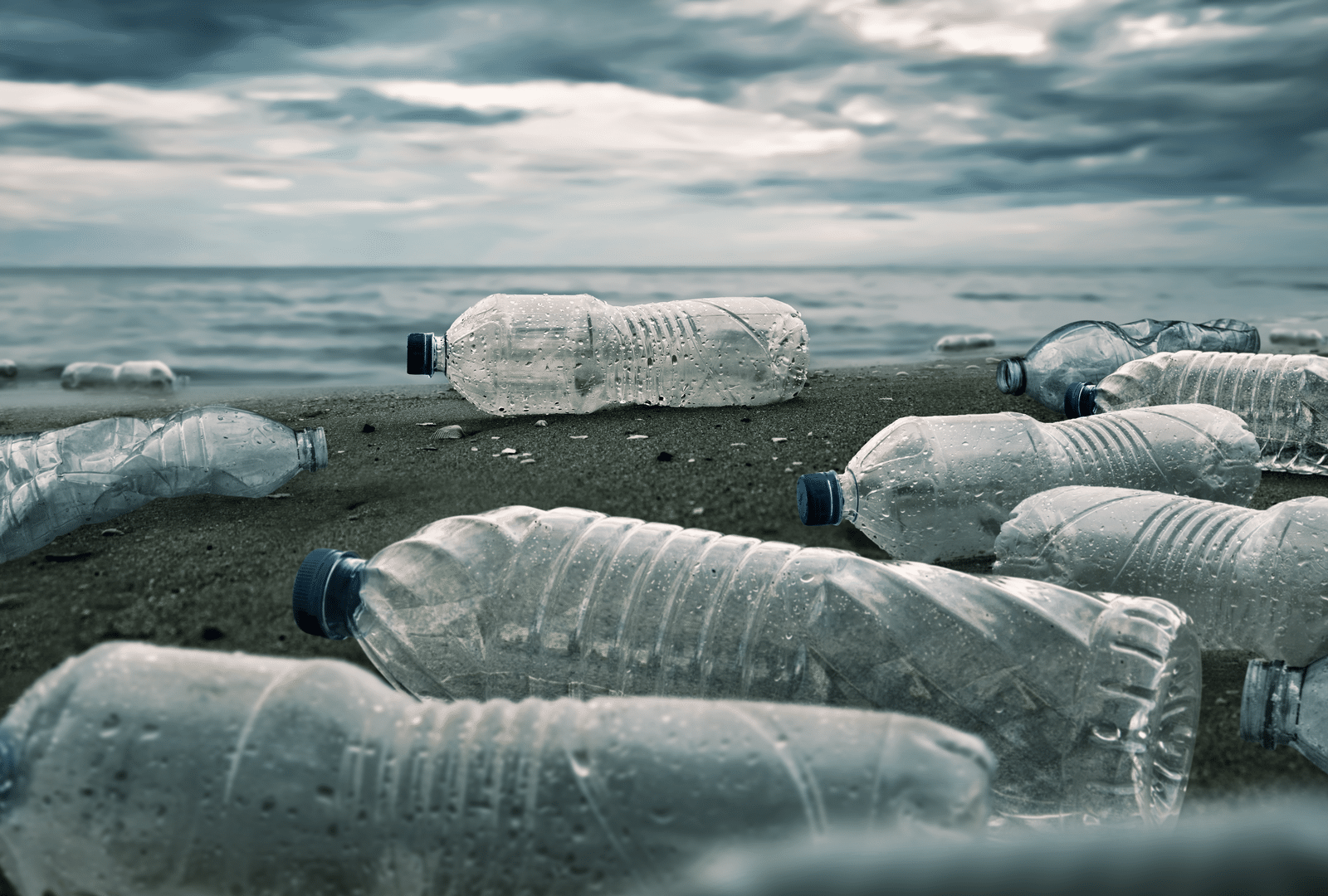 UAE listed conglomerate to launch global plastic trading platform